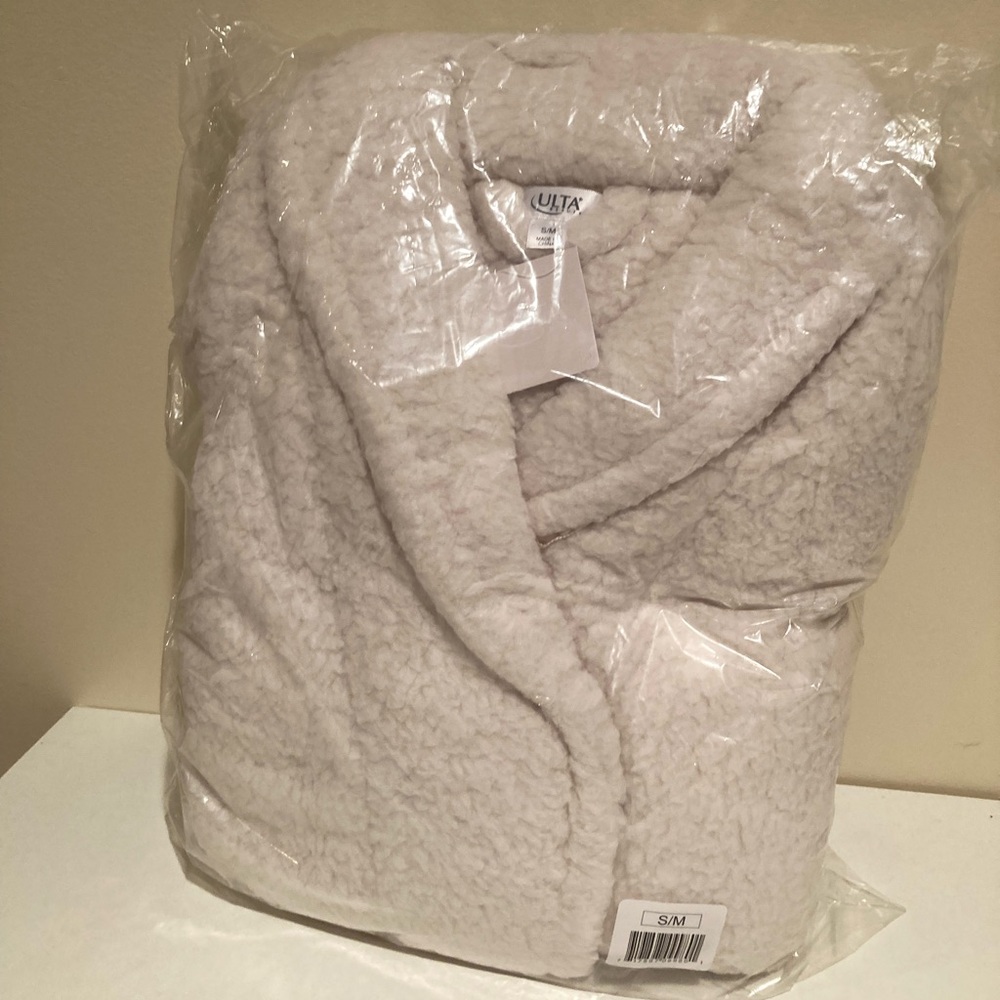 White Plush Robe New S/M